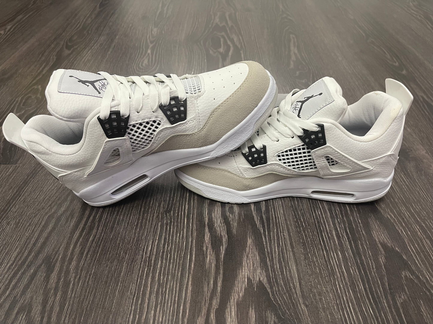 Jordan 4 - Military black