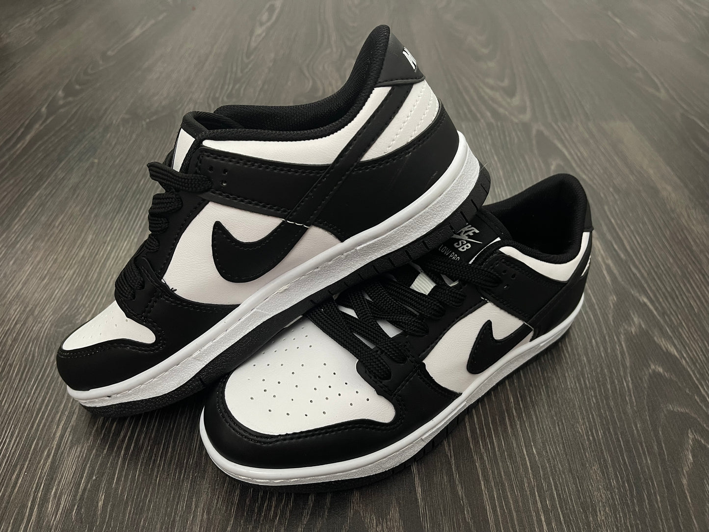 Nike Dunk Negru-Alb
