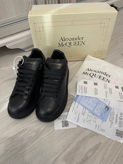 Alexander McQueen NEGRU - FULLBOX