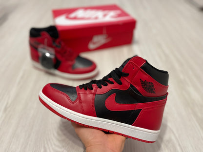 AIR JORDAN 1 - Varsity Red Sneakers high
