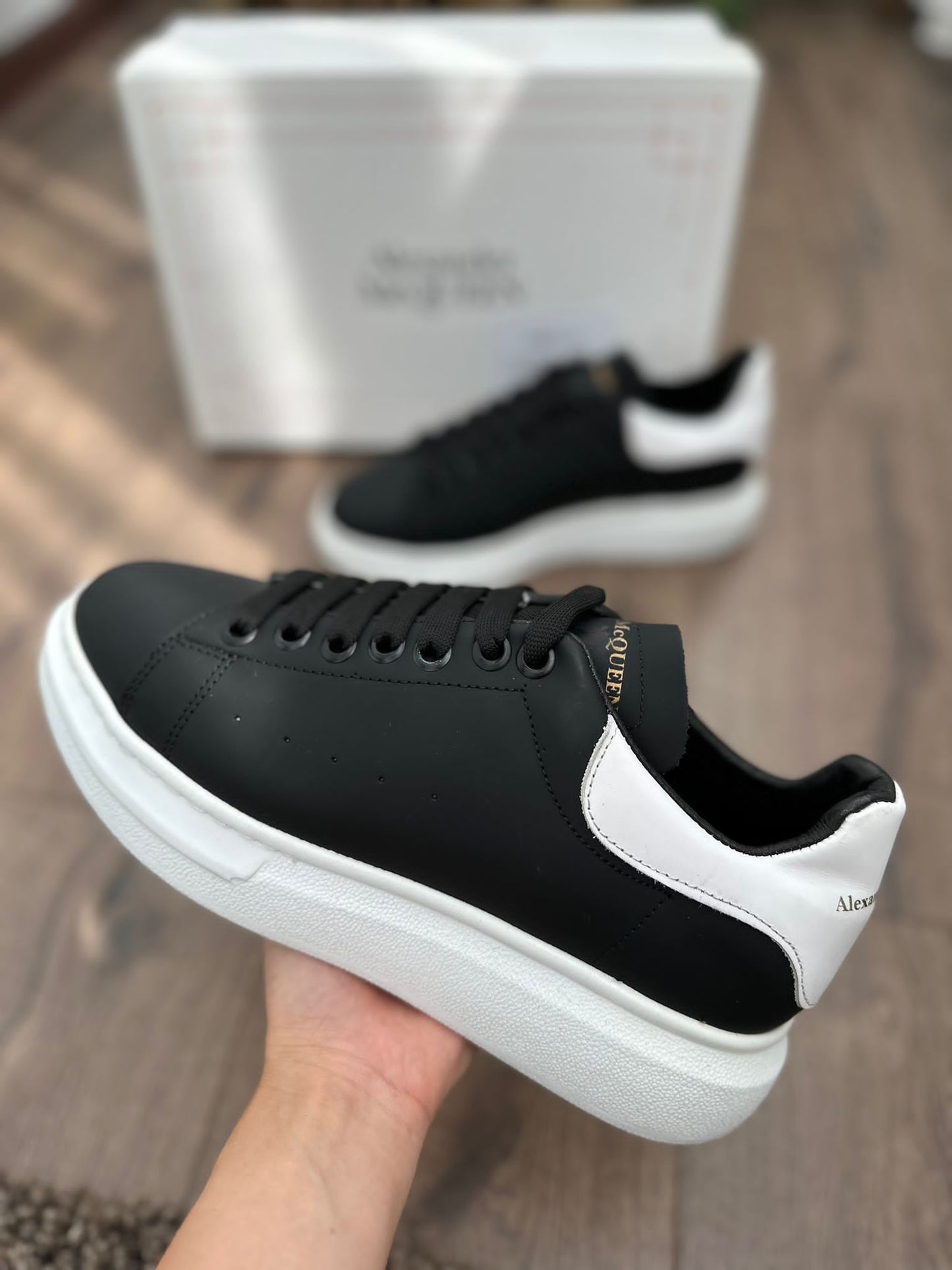 Alexander McQueen Negru-Alb - FULLBOX