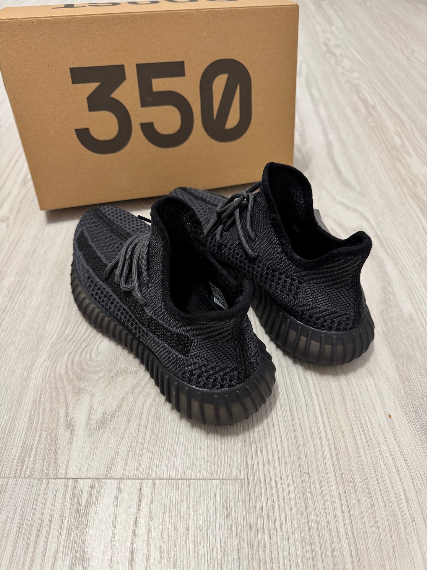 Yeezy Boost 350 Black