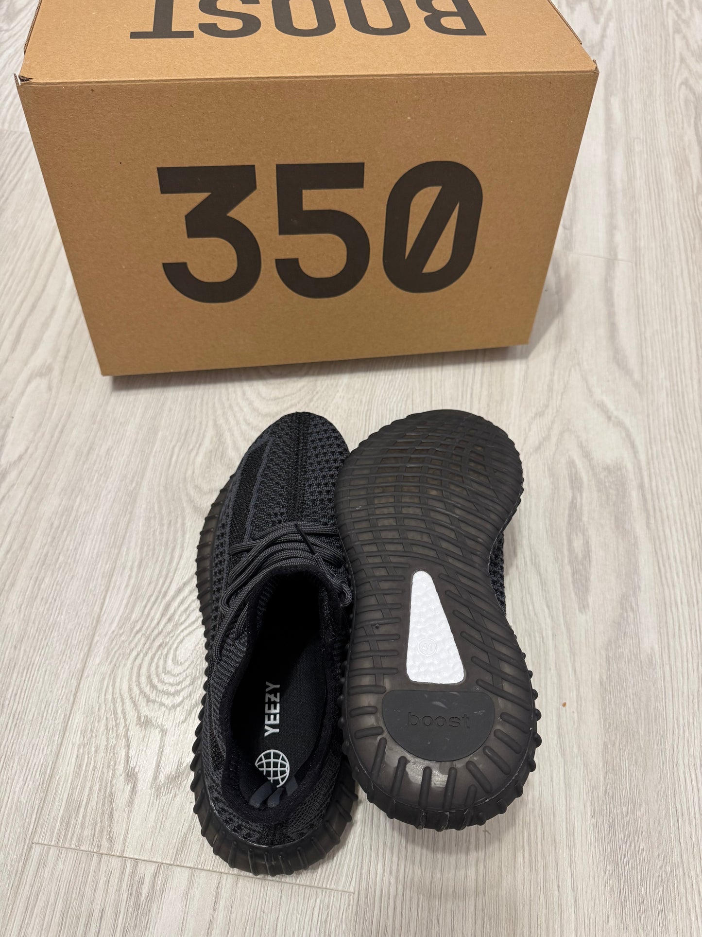 Yeezy Boost 350 Black