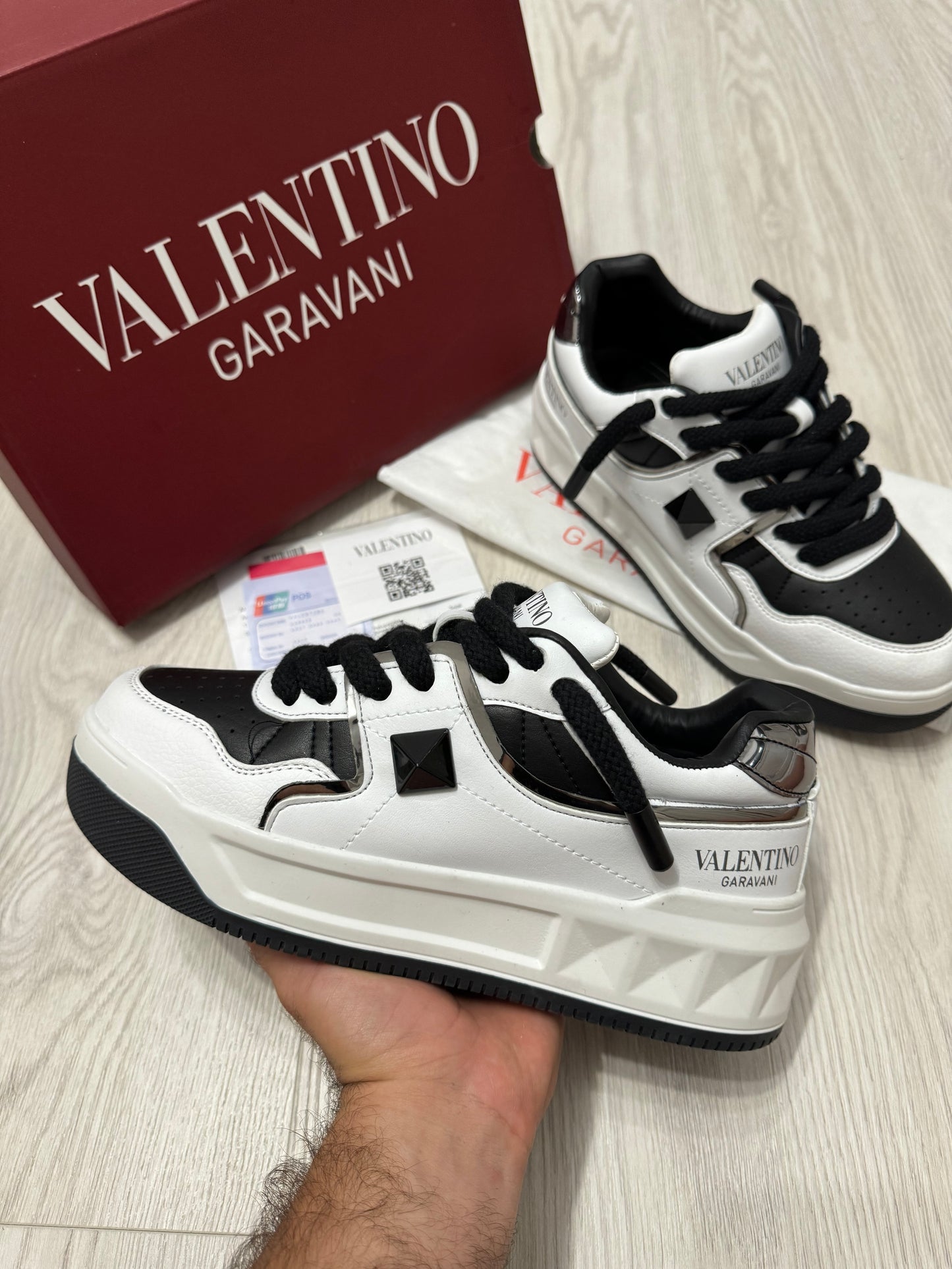 Valentino Garavanni Alb-Negru