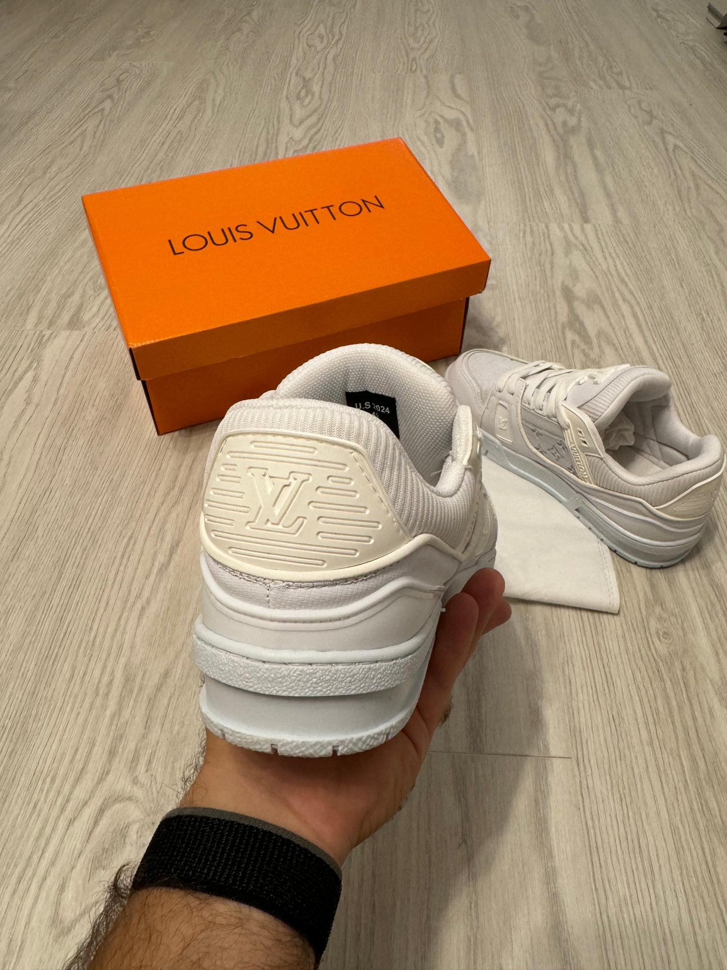 Louis Vuitton - Trainers Sneaker Alb