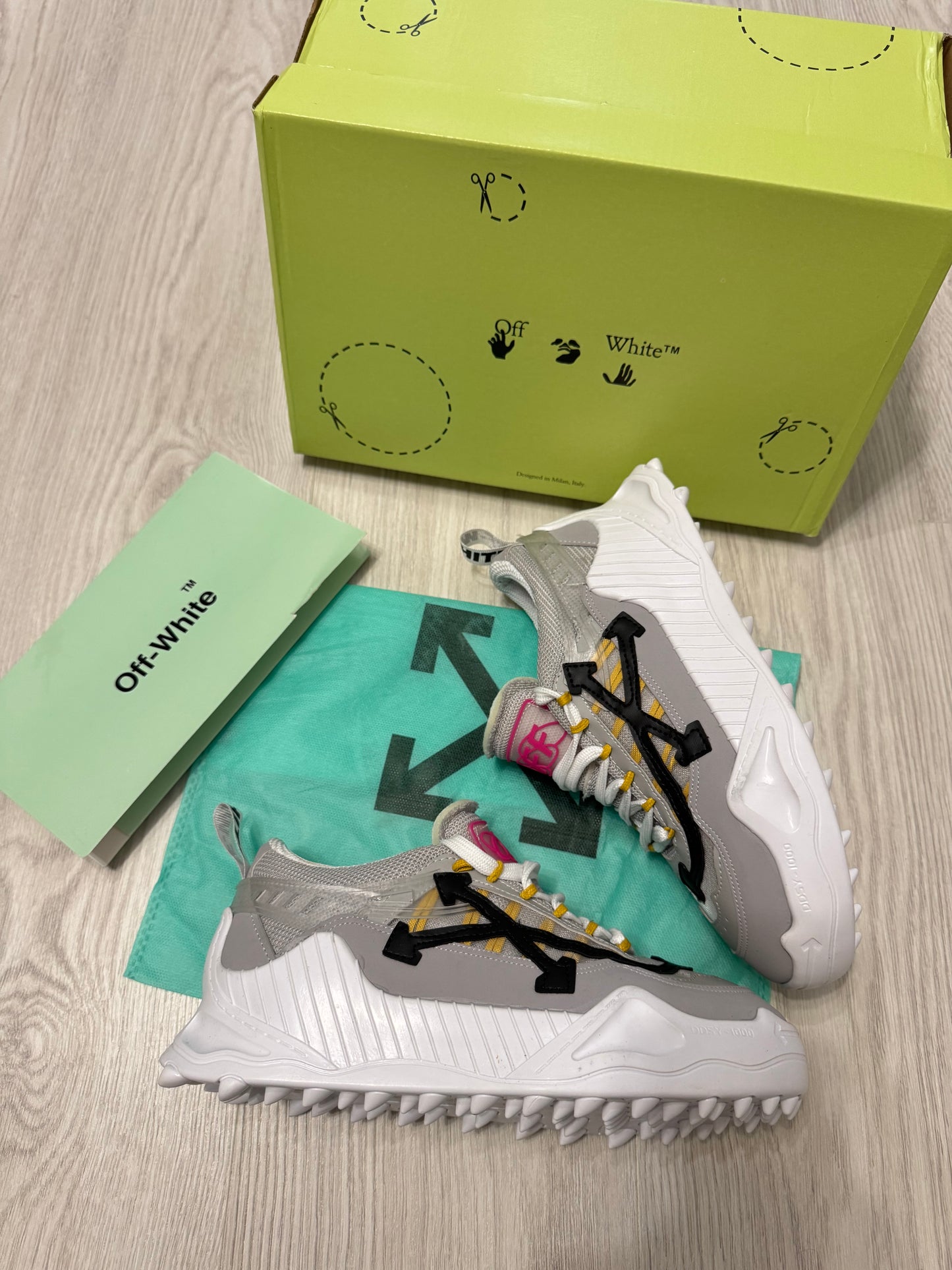 Off-White ODSY-1000 - Gri