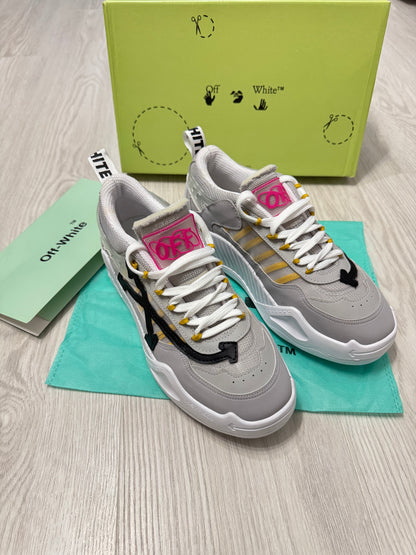 Off-White ODSY-1000 - Gri