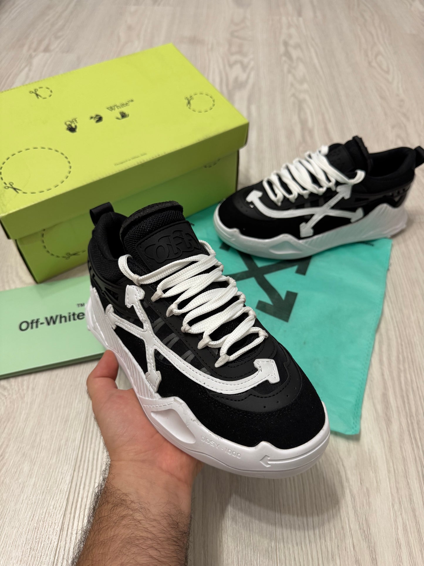 Off-White ODSY-1000 - White&Black