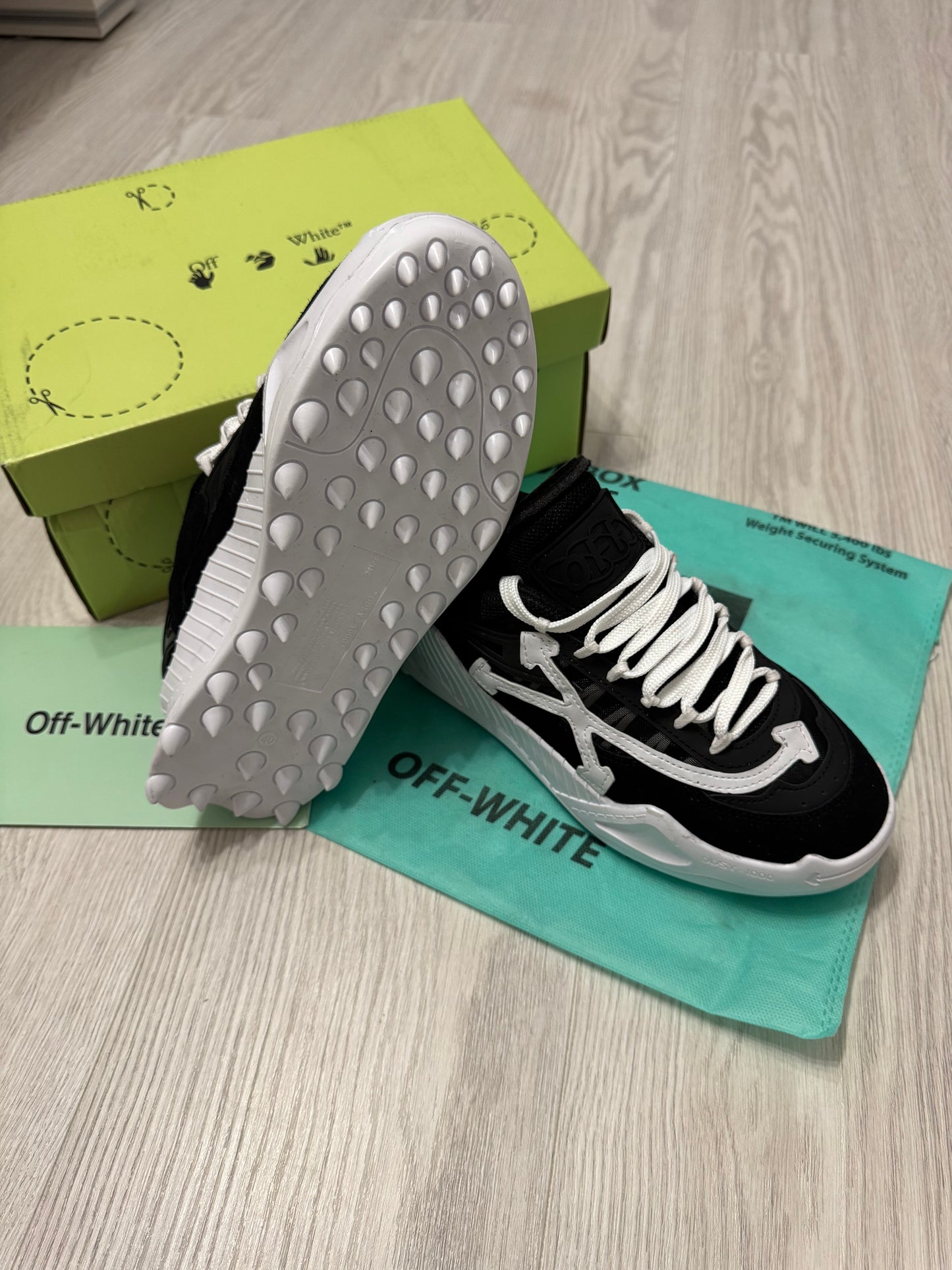 Off-White ODSY-1000 - White&Black