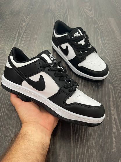 Nike Dunk Negru-Alb