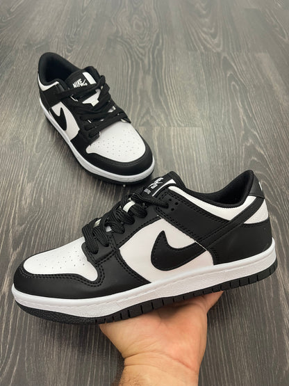 Nike Dunk Negru-Alb