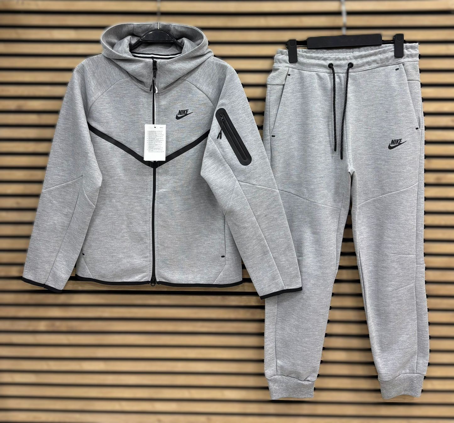 Trening Nike Tech Fleece 2026 - Gri