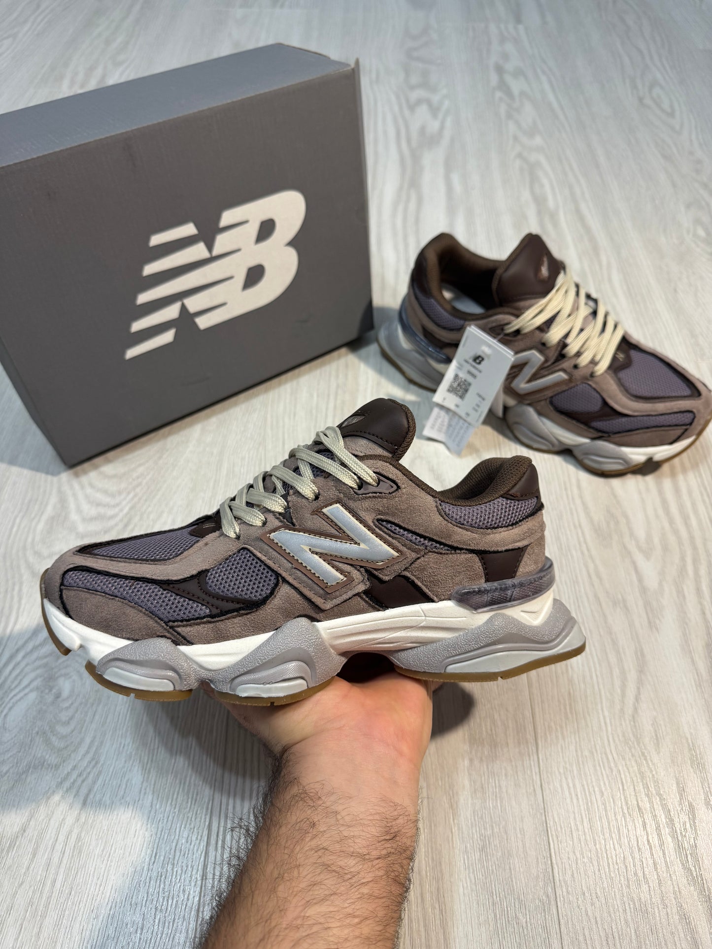 New Balance 9060 - Maro