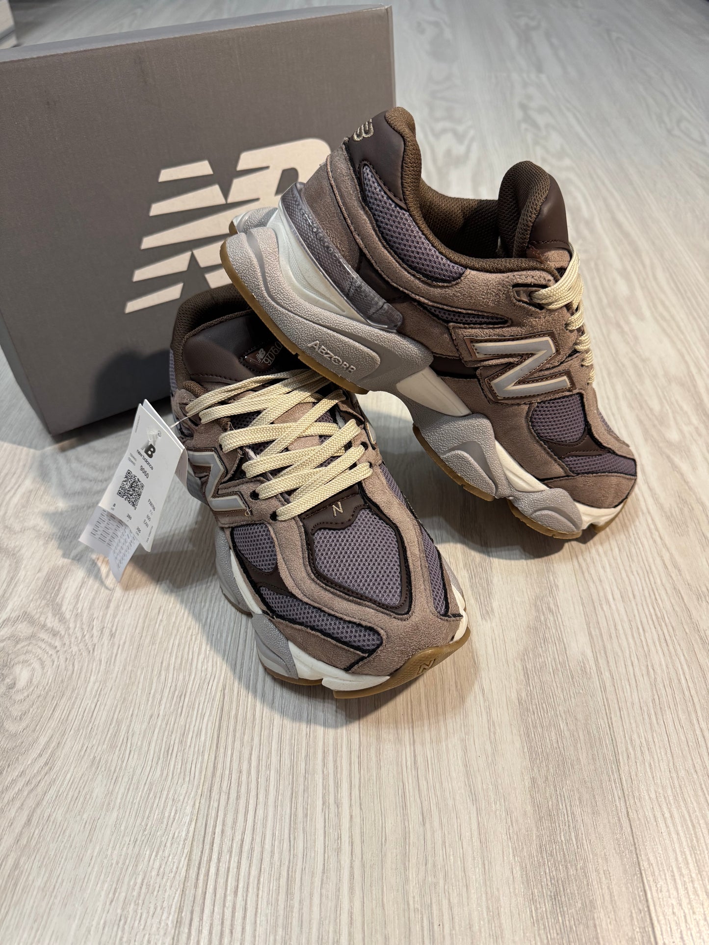 New Balance 9060 - Maro