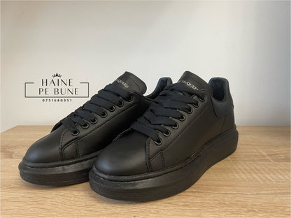 Alexander McQueen NEGRU - Src