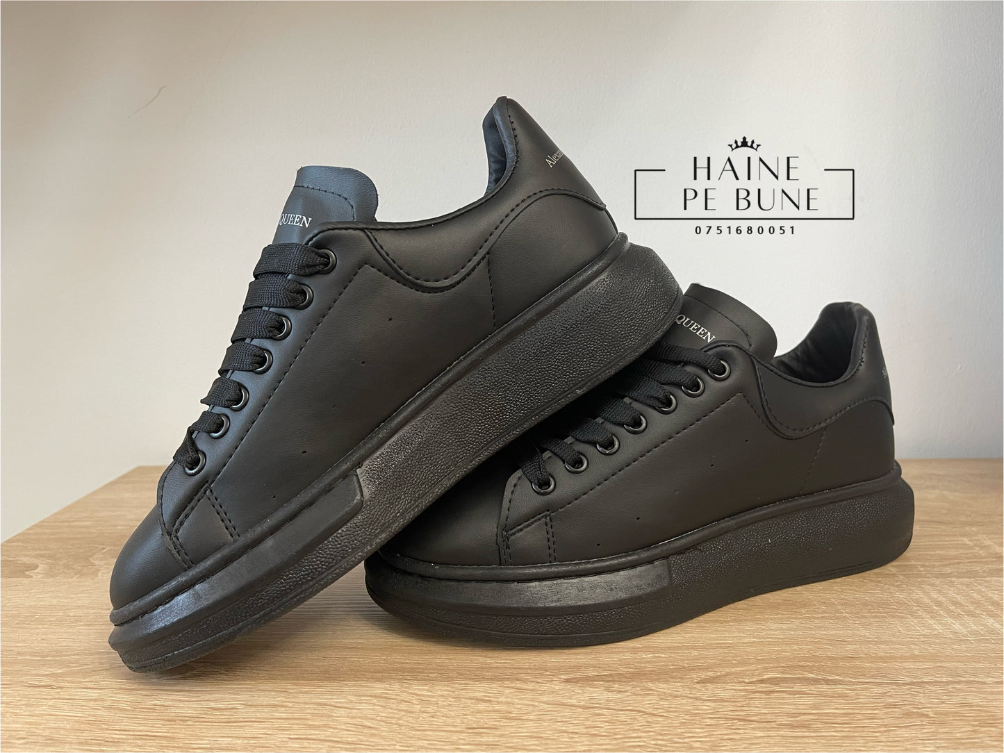 Alexander McQueen NEGRU - Src