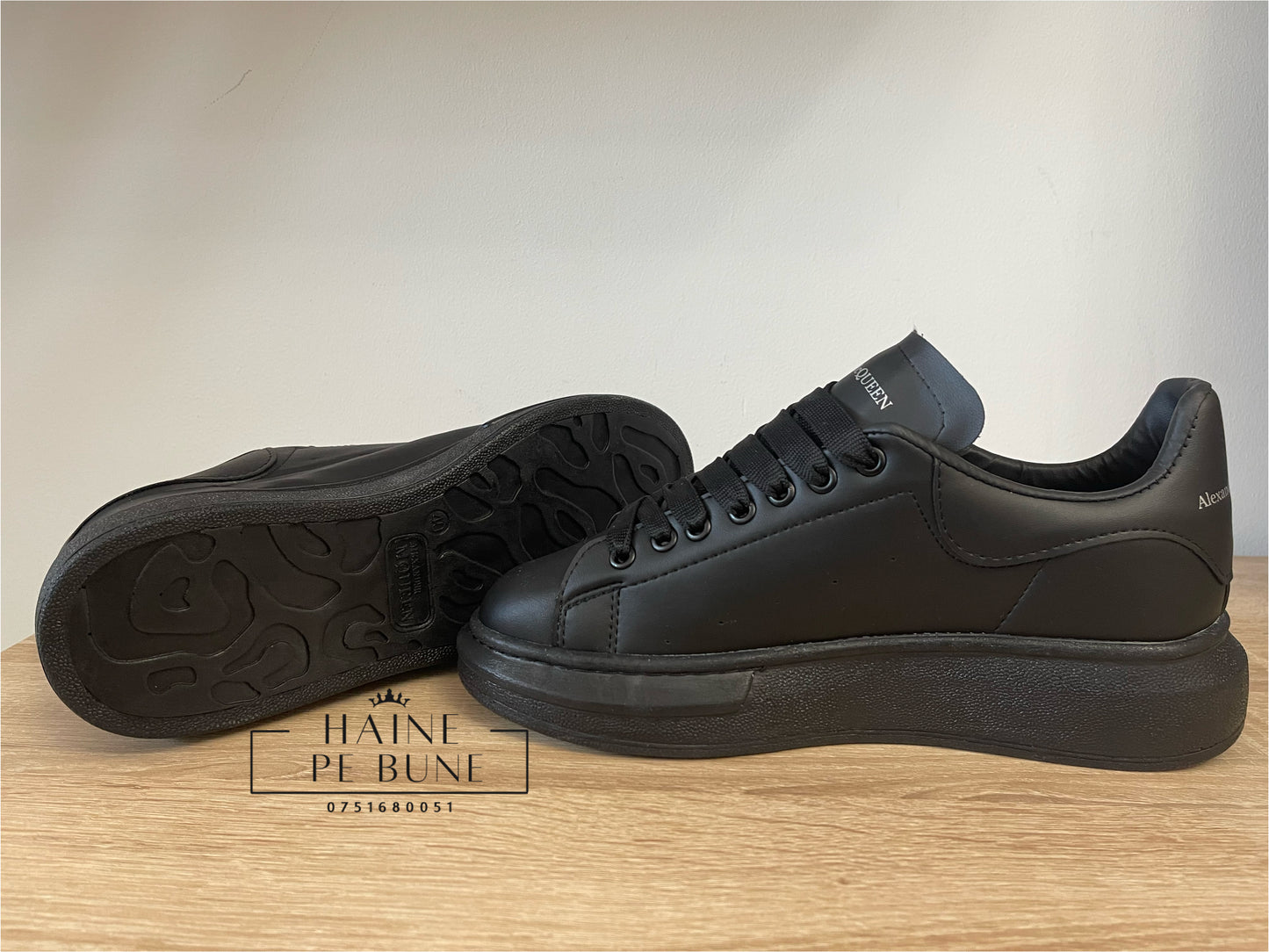 Alexander McQueen NEGRU - Src