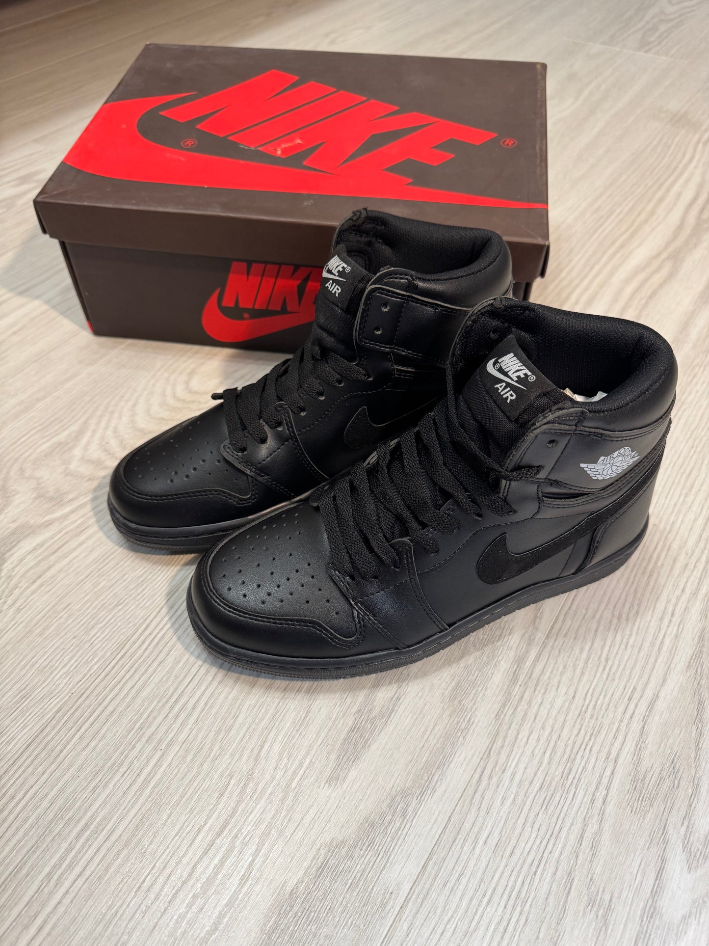 AIR JORDAN 1 - Black Sneakers high