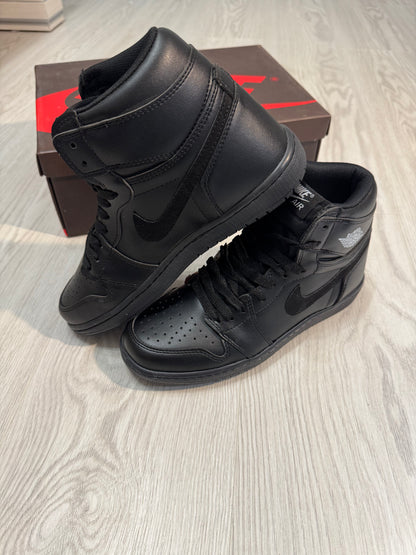 AIR JORDAN 1 - Black Sneakers high