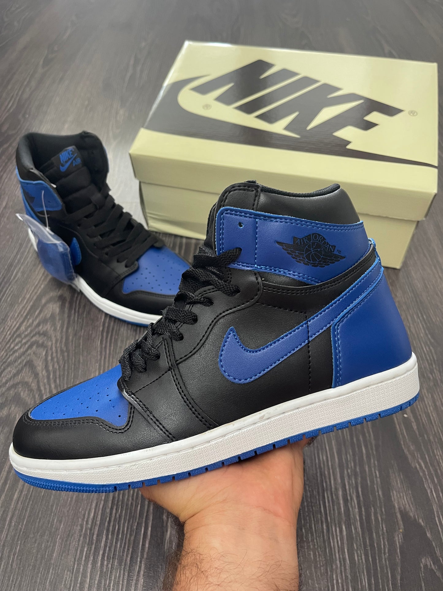 AIR JORDAN 1 - Royal Sneakers high