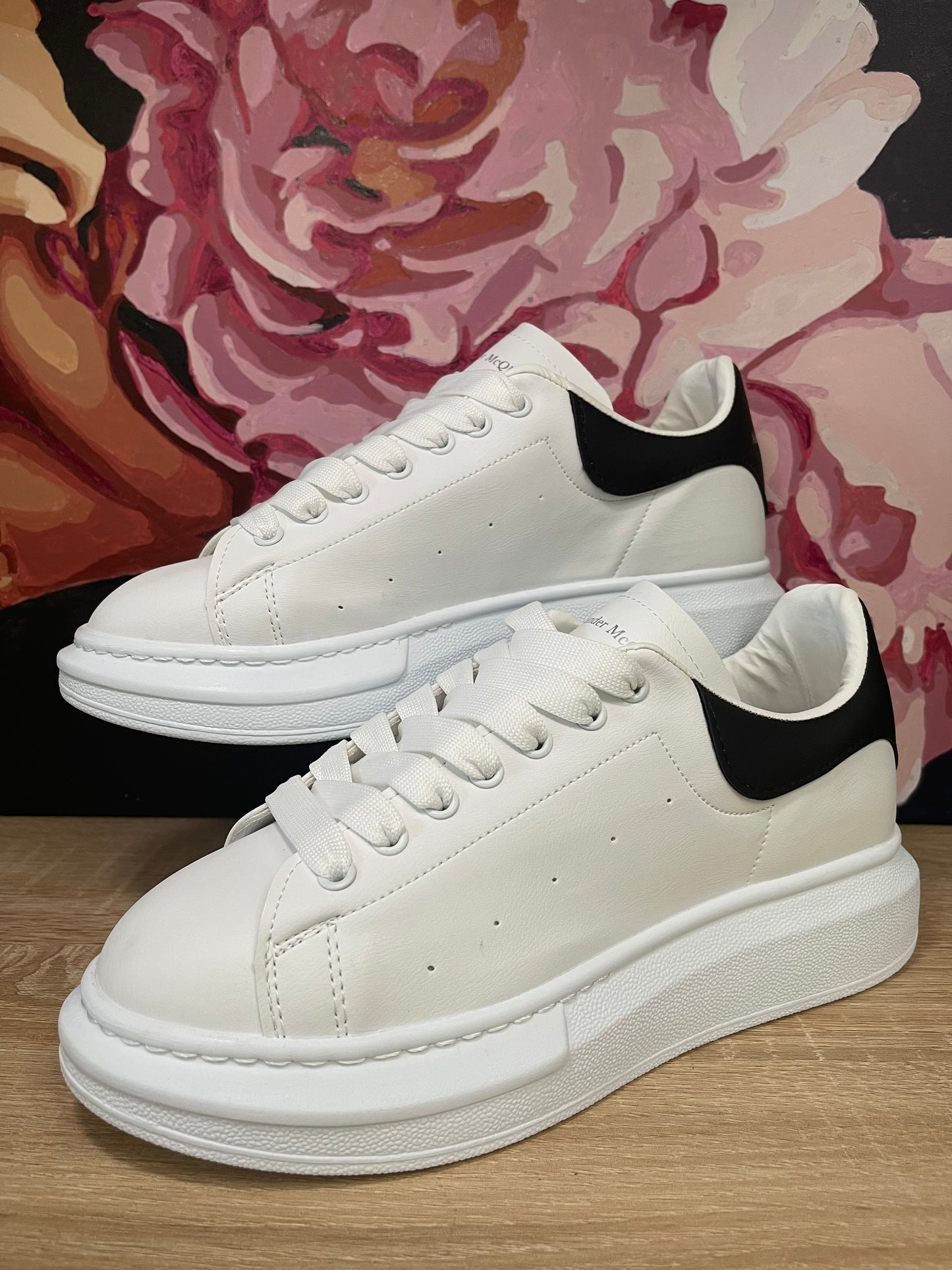 Alexander McQueen ALB - Src