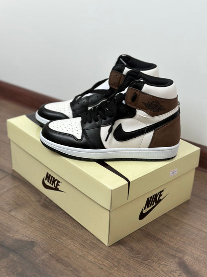 AIR JORDAN 1 - Dark Mocha Sneakers high