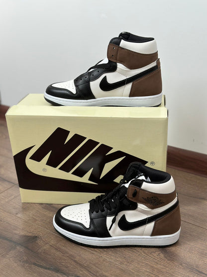 AIR JORDAN 1 - Dark Mocha Sneakers high