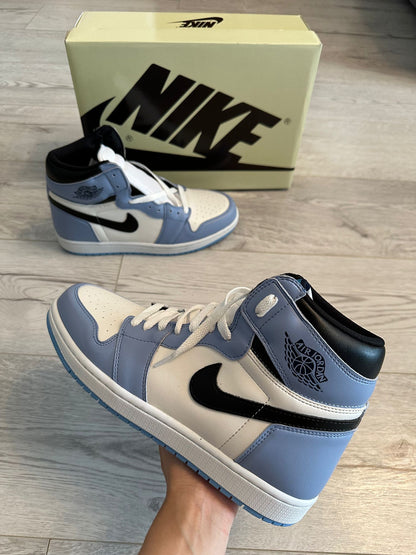AIR JORDAN 1 - University Blue Sneakers high