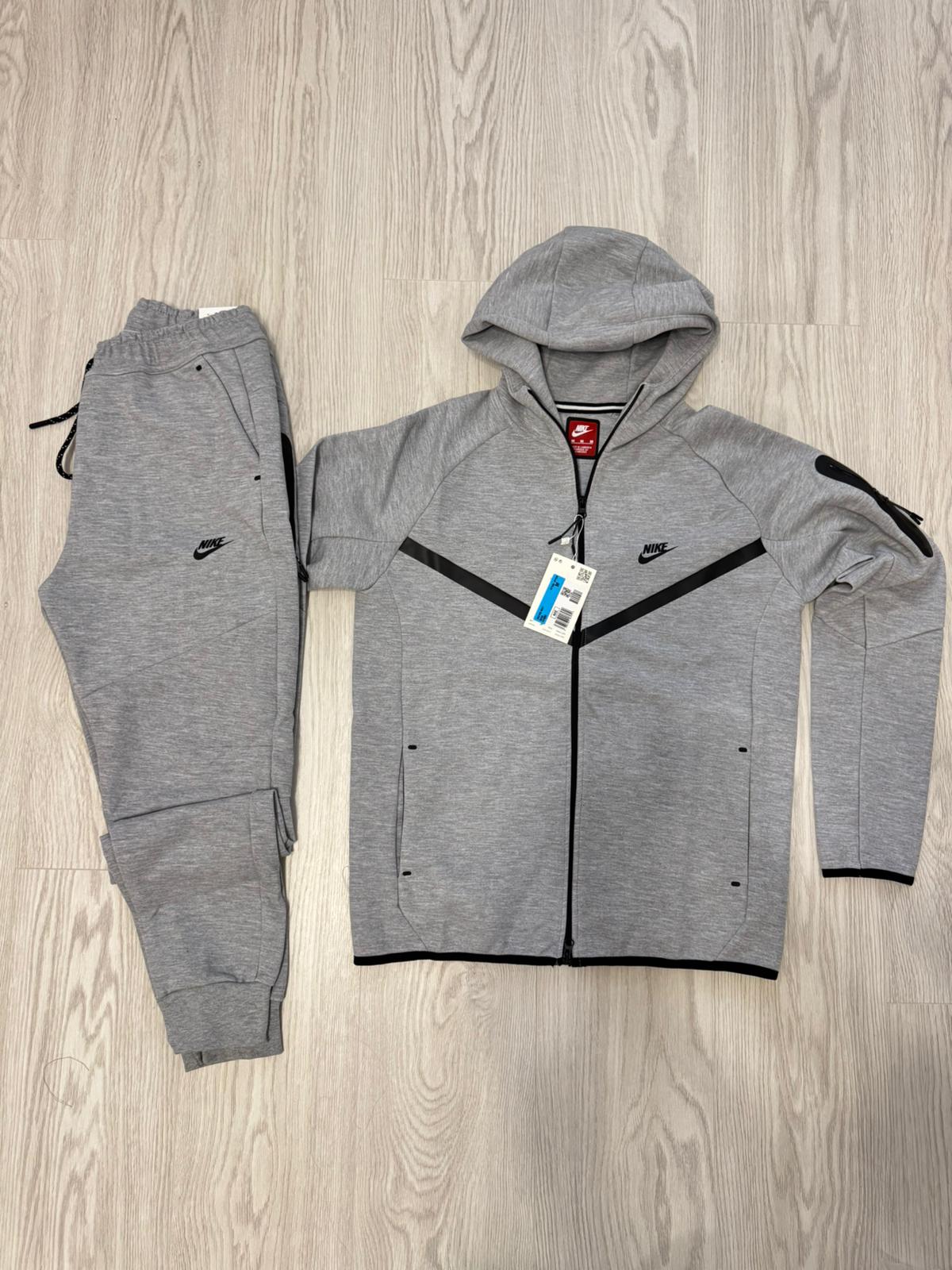 Trening Nike Tech Fleece 2026 - Gri