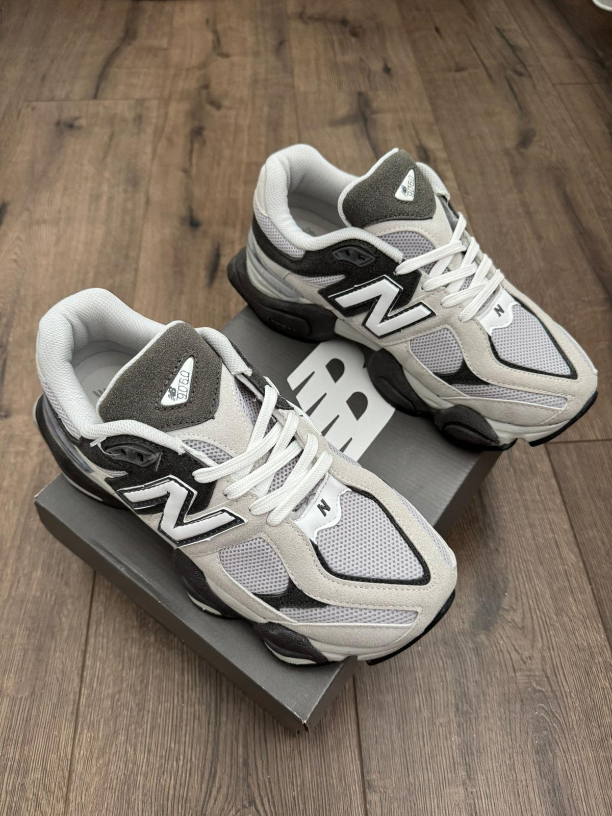 New Balance 9060 - Gri